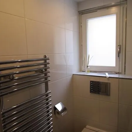 Appartement Sleeps 8 Wifi *